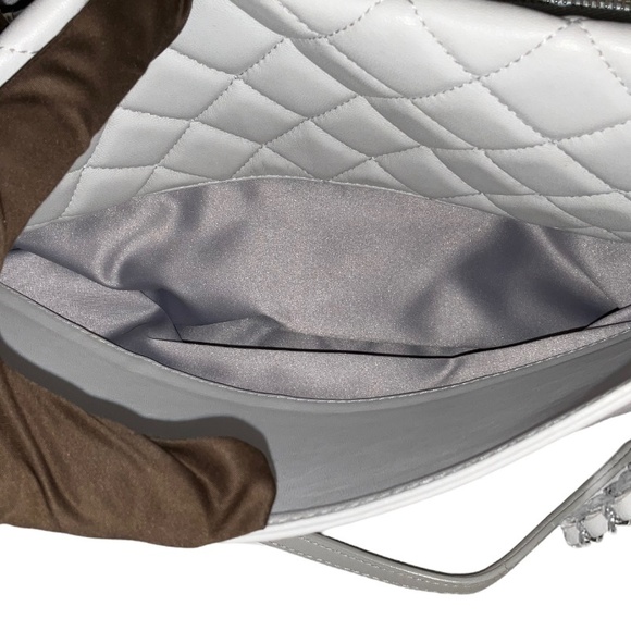 Chanel Matelasse Chain Tote Bag Light Gray Silver - Picture 8 of 10